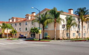 Best Western Plus Media Center Inn & Suites